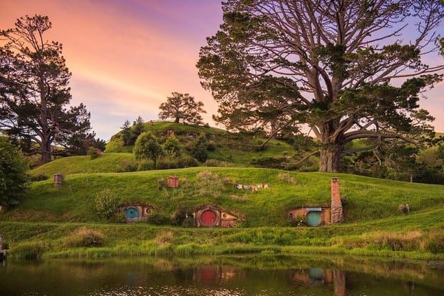 Hobbiton & Rotorua Living Māori Village Private Tour Ex-Auckland - Photo 1 of 25